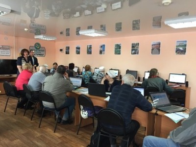 Взрослые школьники осваивают электронные сервисы ПФР