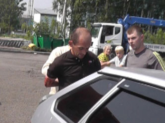 Житель Осинников взял штурмом киоск с целью самоубийства