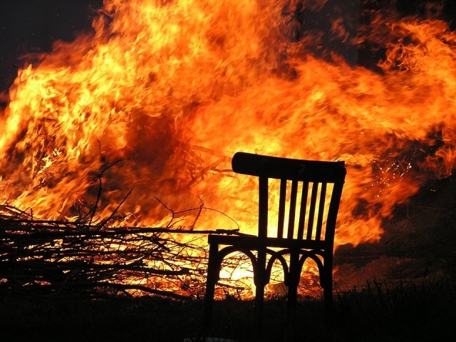 В Осинниках произошел пожар с гибелью человека